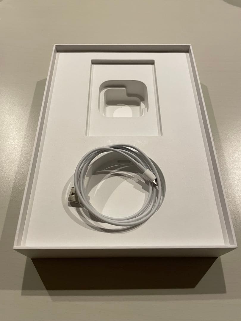 iPad 第7世代 WiFi+Cellular 32GB シルバー