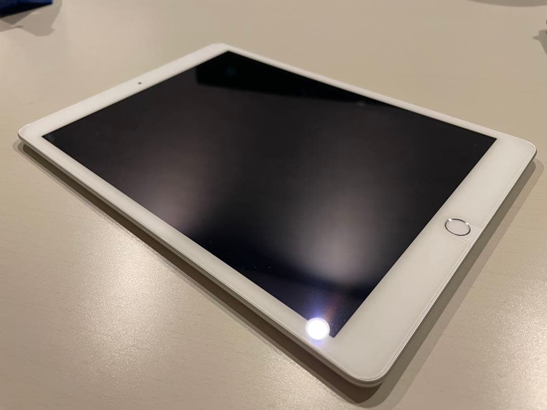 iPad 第7世代 WiFi+Cellular 32GB シルバー