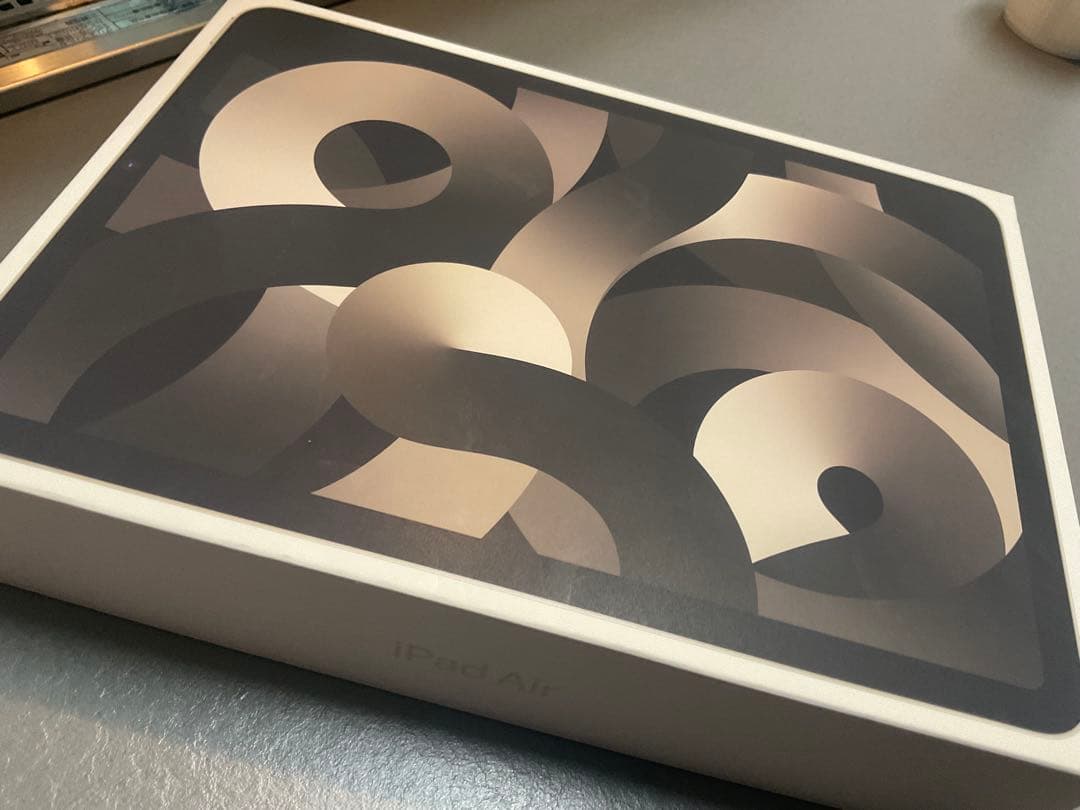 iPad Air 第5世代　本体 256GB バッテリー100%