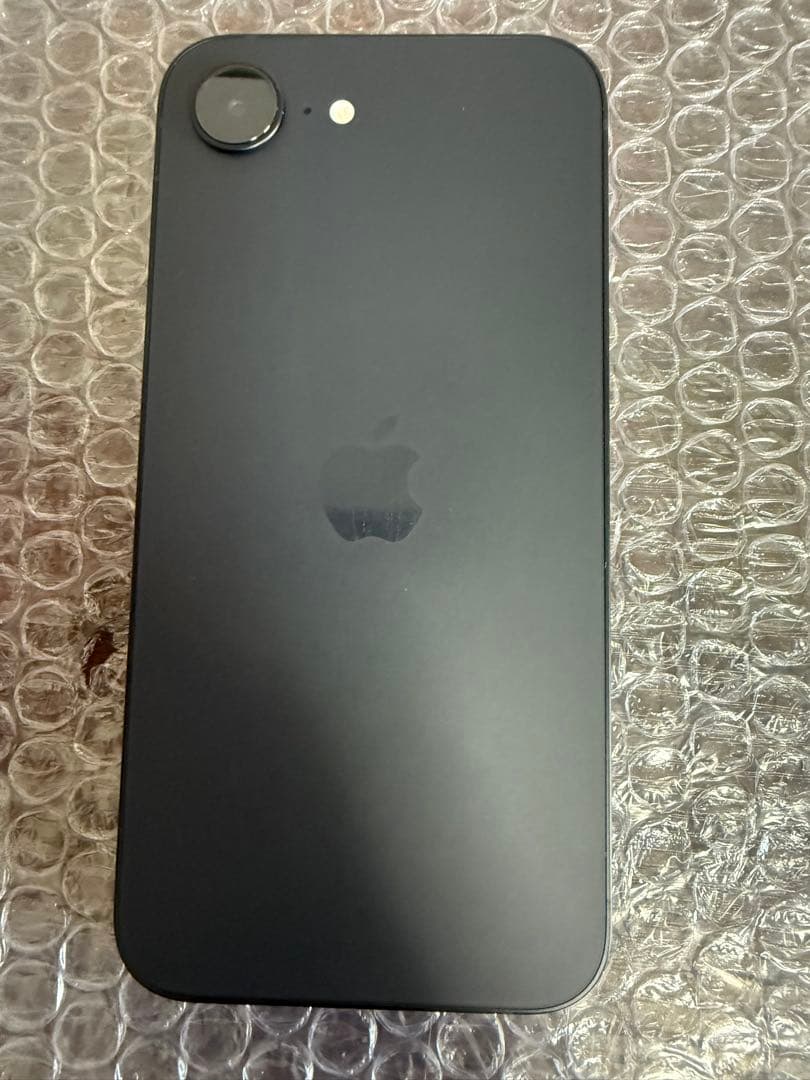 美品　iPhone 16e 128GB SIMフリー