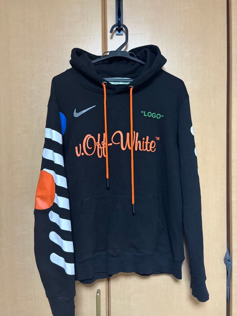 オフホワイト パーカー ナイキラボ