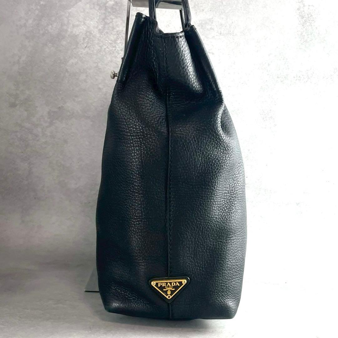 美品PRADAプラダ2wayショルダーバッグ ビジネストートバッグレザー型押ロゴ