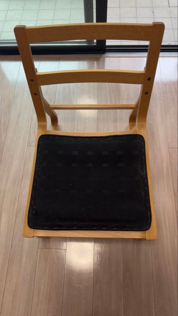 リビングでもダイニングでもつかえるソファチェア・オーク材