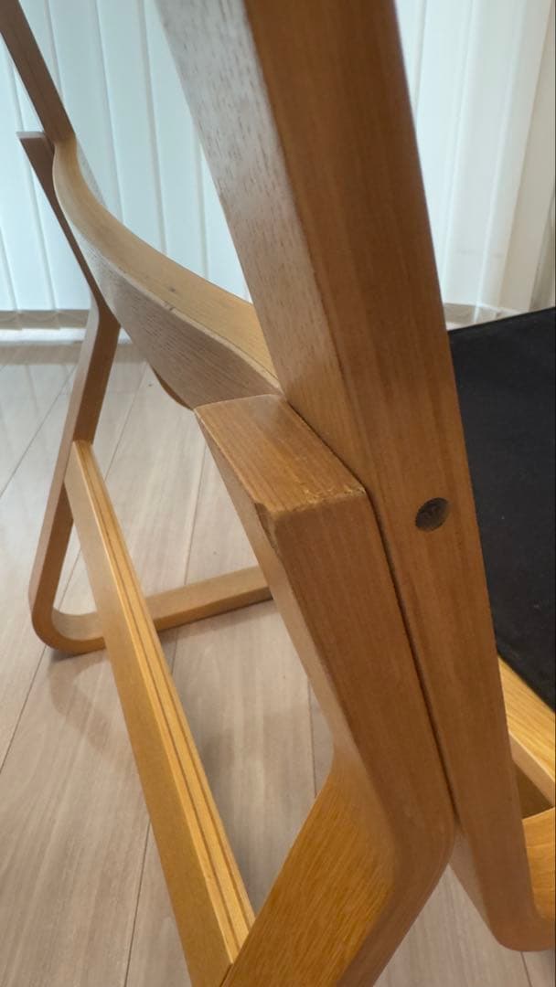 リビングでもダイニングでもつかえるソファチェア・オーク材