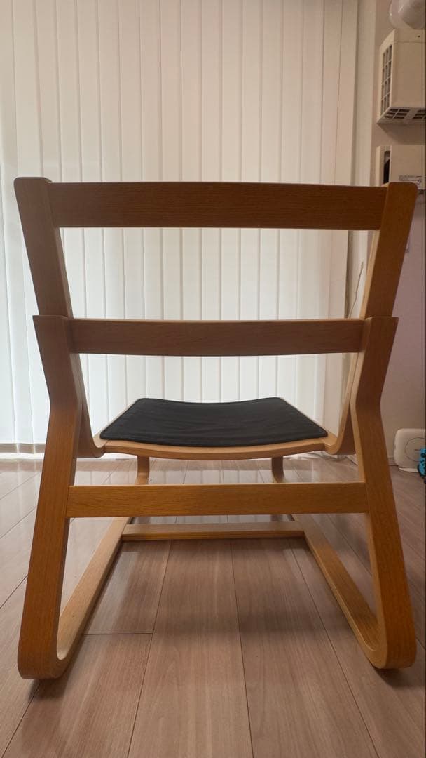 リビングでもダイニングでもつかえるソファチェア・オーク材