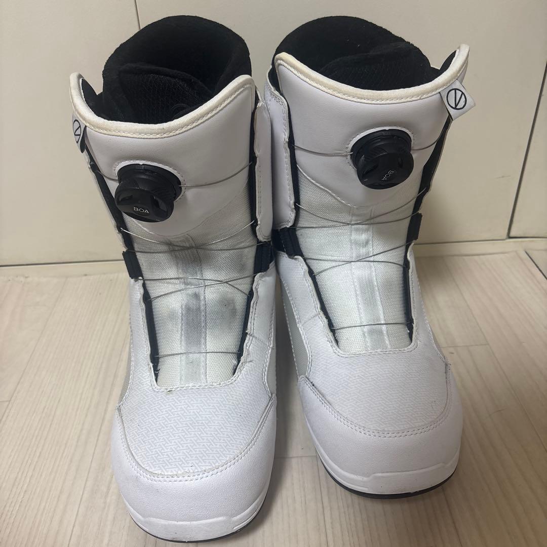 ボアシステム ホワイト スノーボードブーツ