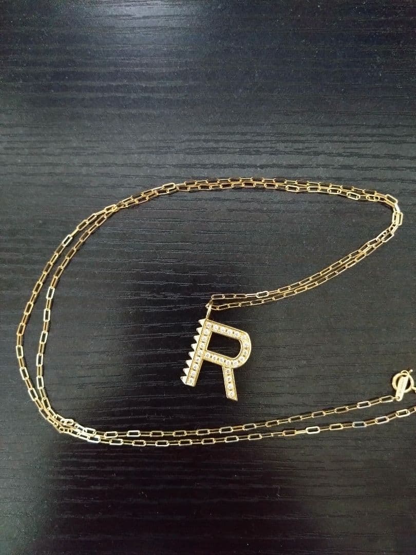 Cadeaux イニシャル R　ダイヤモンド　カドー　ネックレス　セット