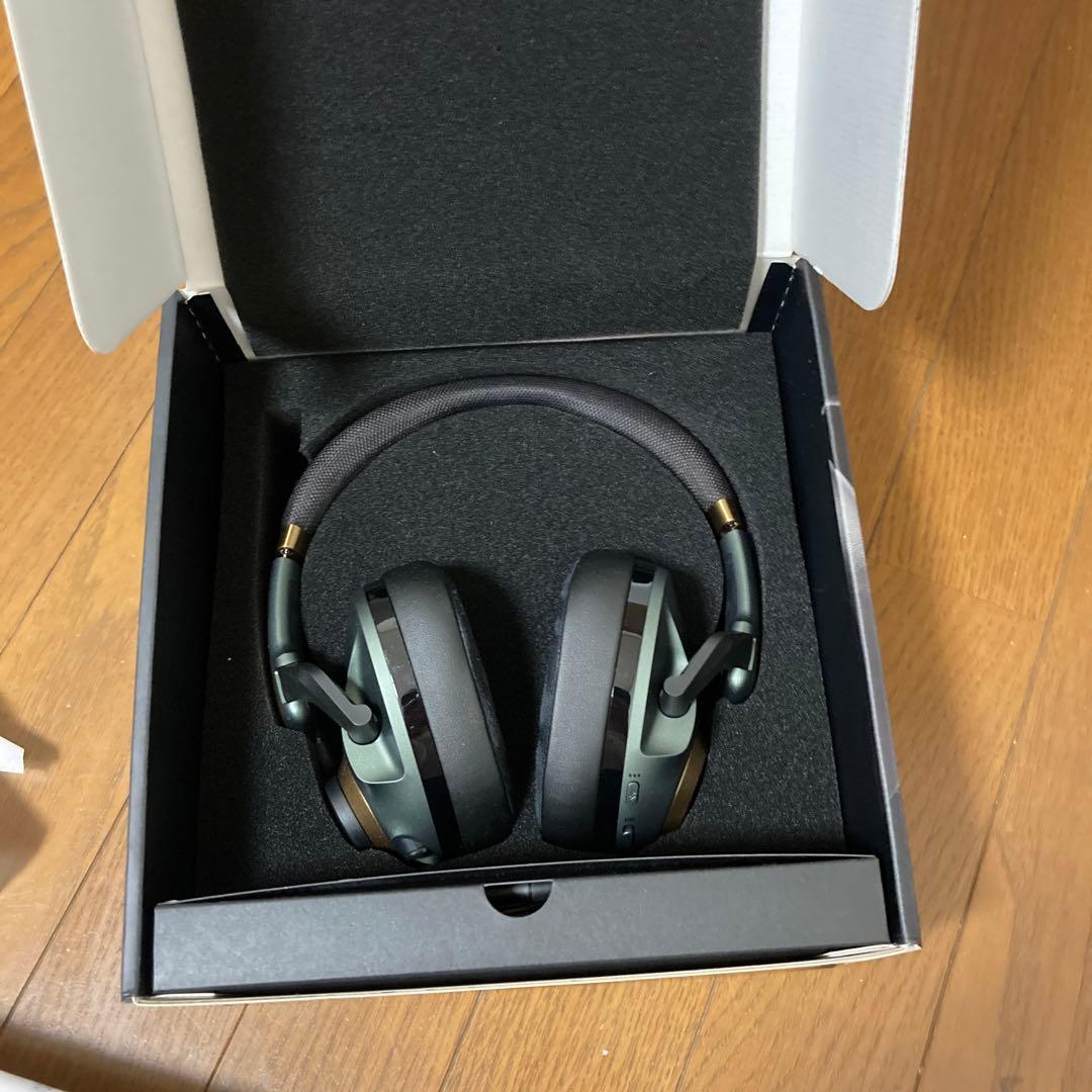 EPOS H3PRO Hybrid セバスチャンベッテルサイン入り