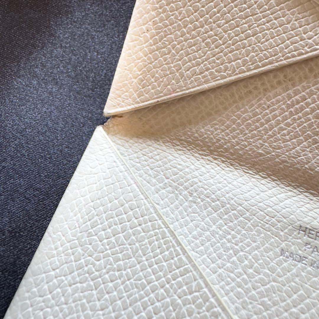 人気✨エルメス HERMES カルヴィ カードケース　ホワイト