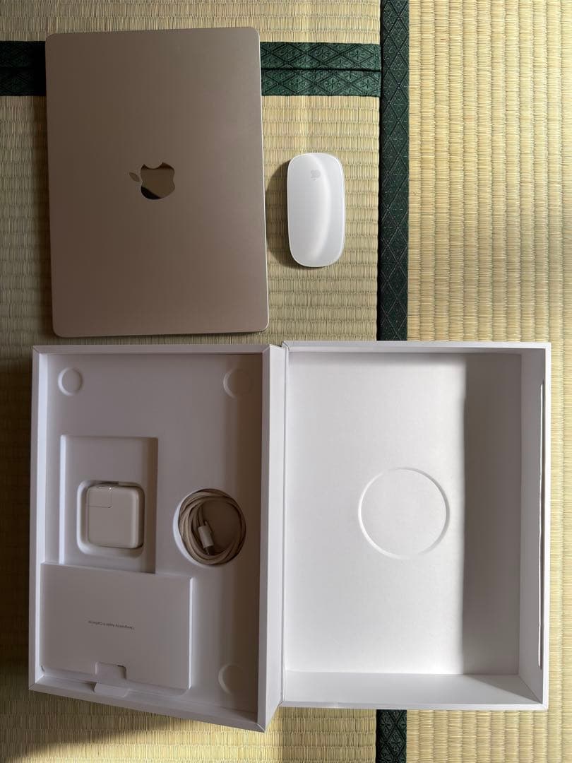 MacBook Air M2 2022 256GB 美品 Mouse付