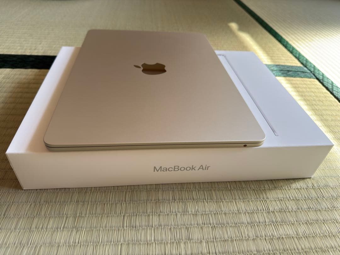 MacBook Air M2 2022 256GB 美品 Mouse付