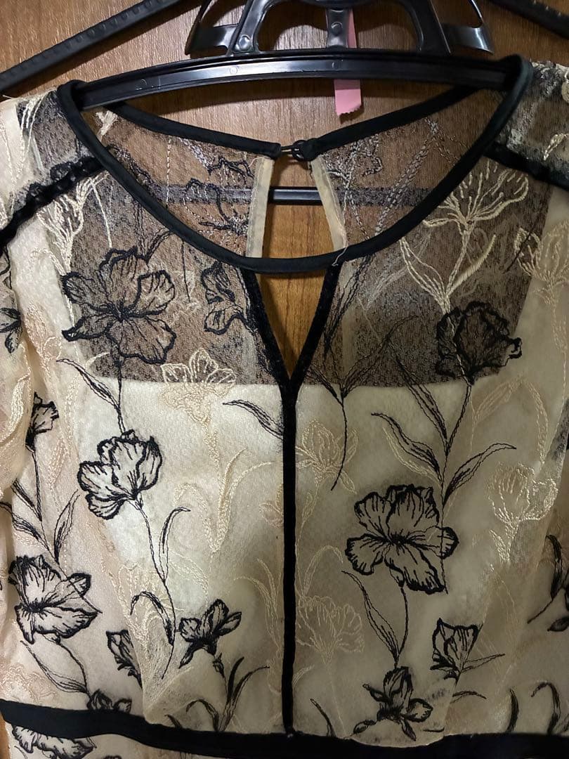 LILY BROWN 極美品　早い者勝ち　お呼ばれドレス