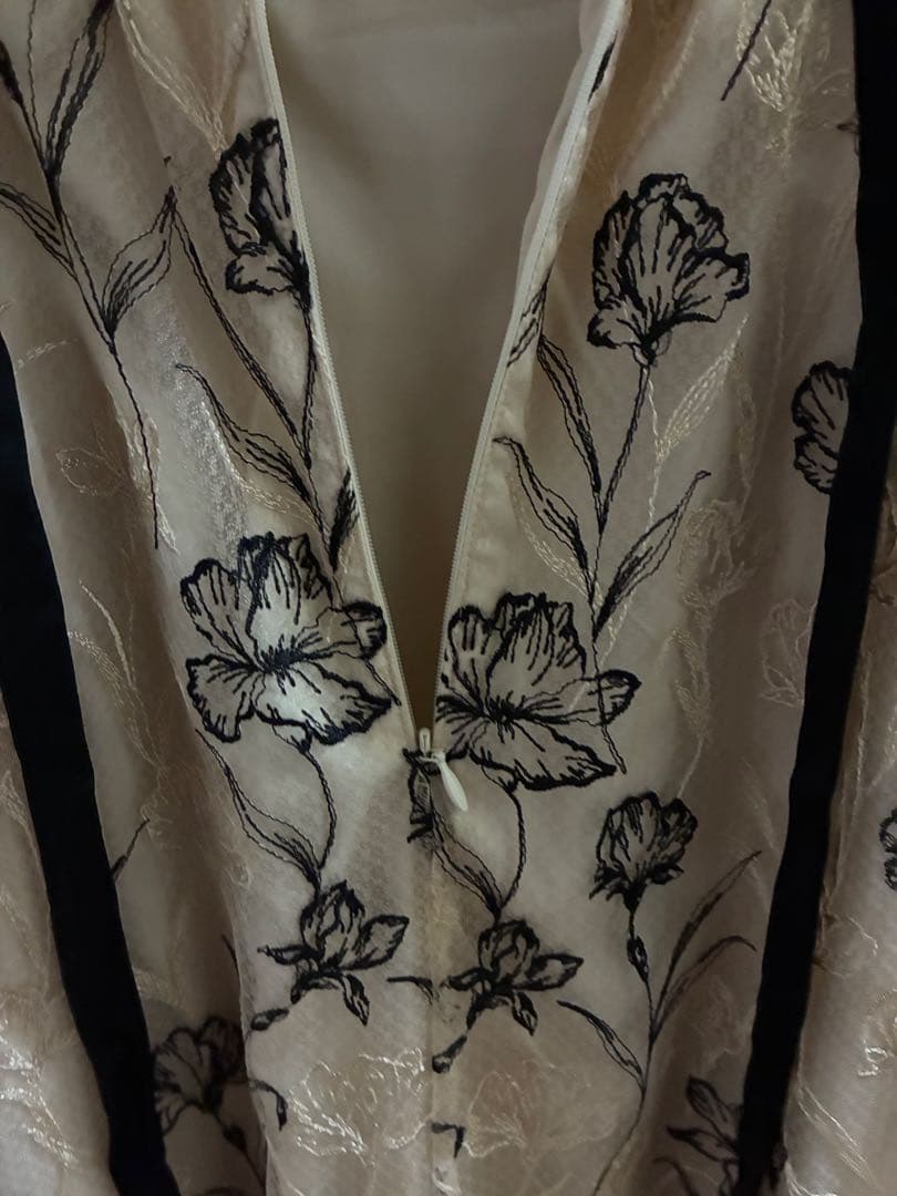 LILY BROWN 極美品　早い者勝ち　お呼ばれドレス