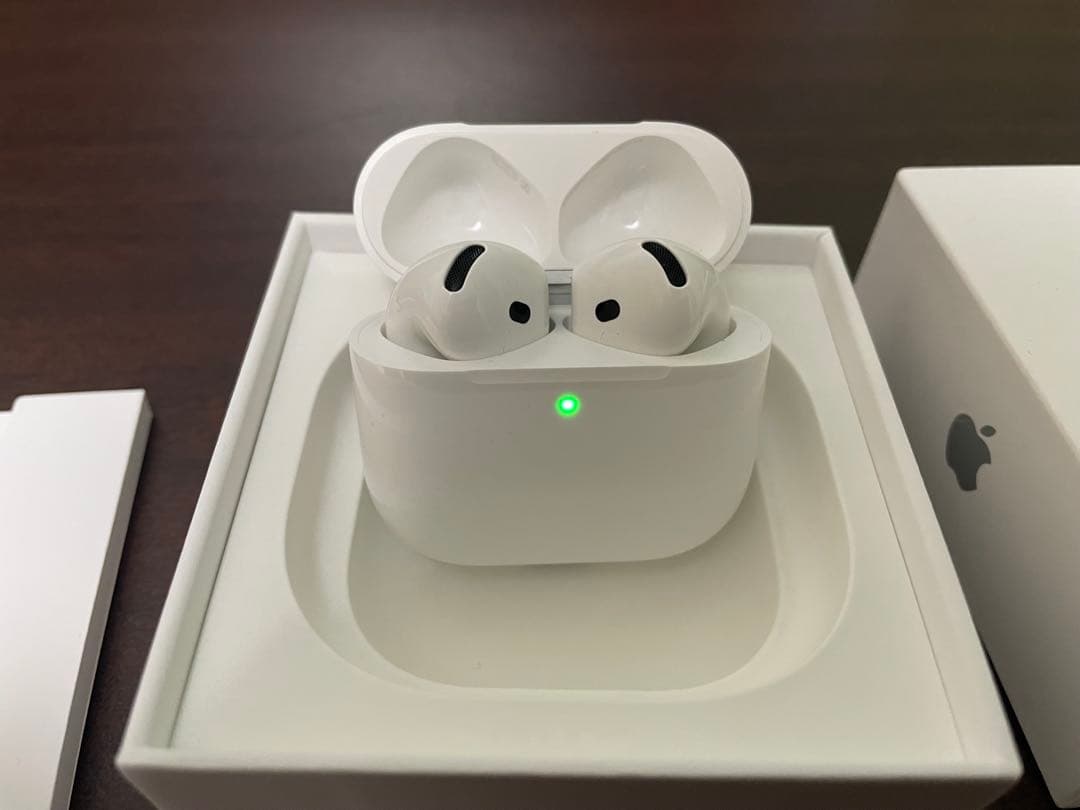 AirPods 4 本体　美品
