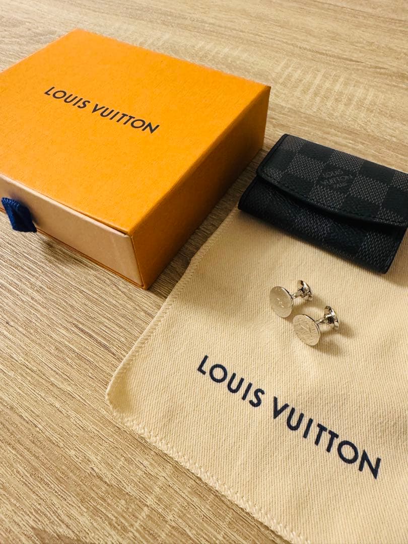 Louis Vuitton ロゴ入りカフリンクス