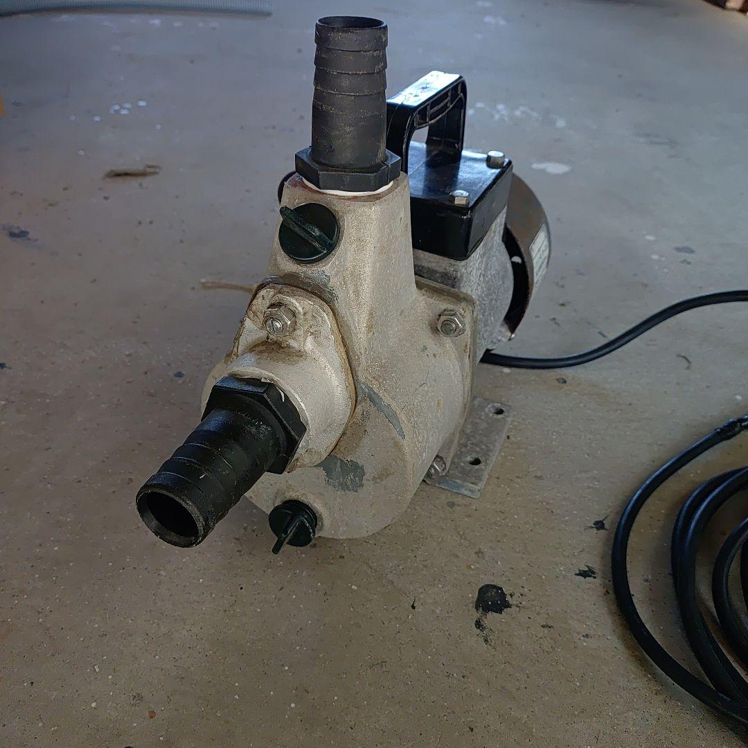 ヒ*シ様 工進　fsポンプ　 水中ポンプ　水移送等　100v 200w 中古