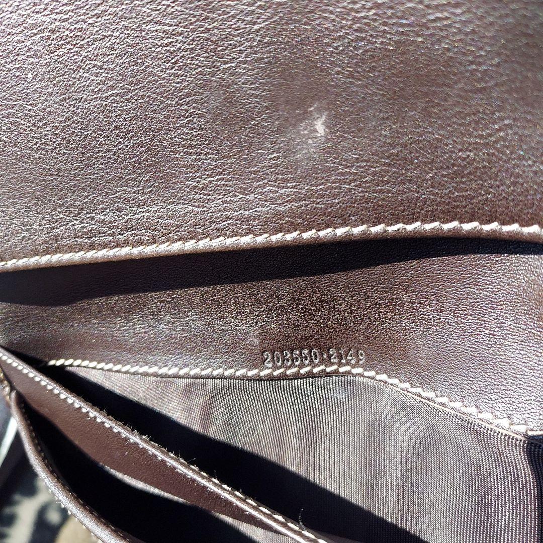 GUCCI GGキャンパス レザー長財布ハートプレートグッチ