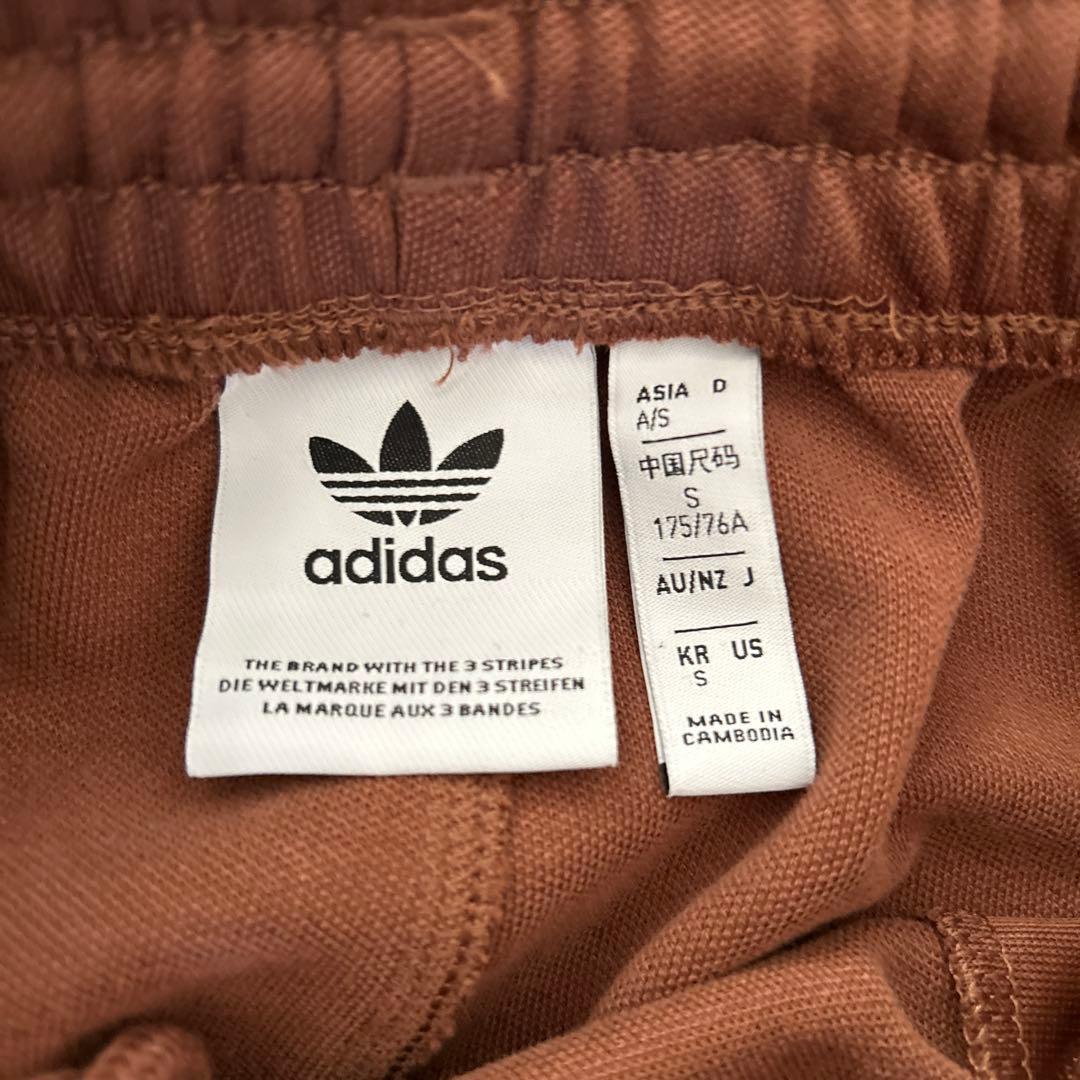 M*c様 アディダスオリジナルス　トラックジャージパンツ