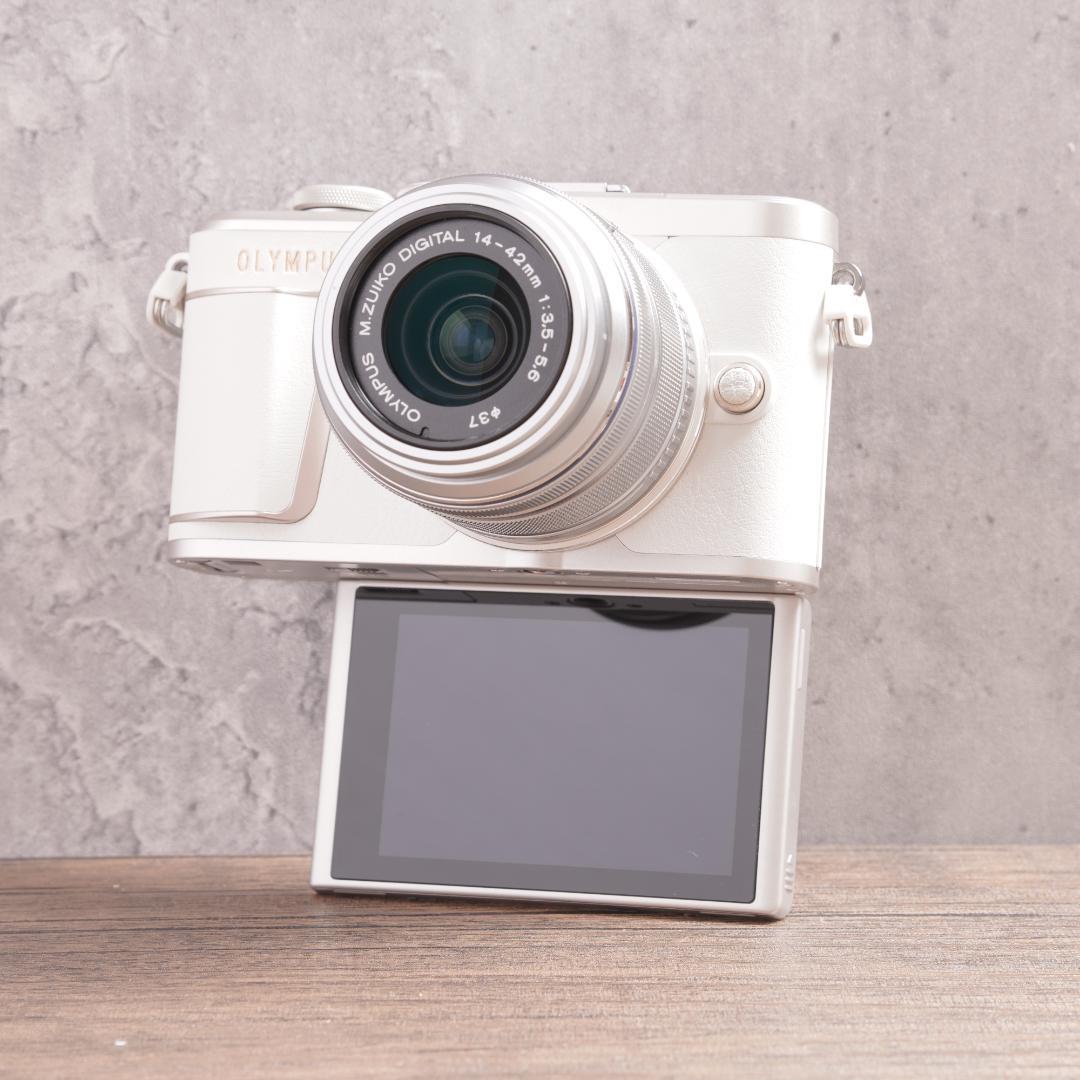 ショット数462回で新品級✨自撮り✨OLYMPUS PEN E-PL10　989