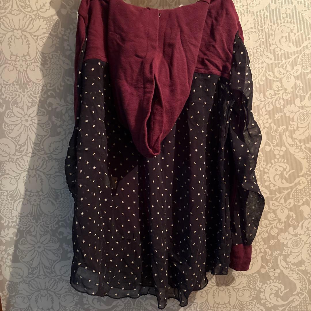 バーガンディ ボタン付きジップアップパーカー