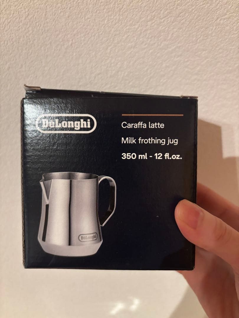 未使用品　De'Longhi エスプレッソマシン ミルクフォーミングジャグ付き