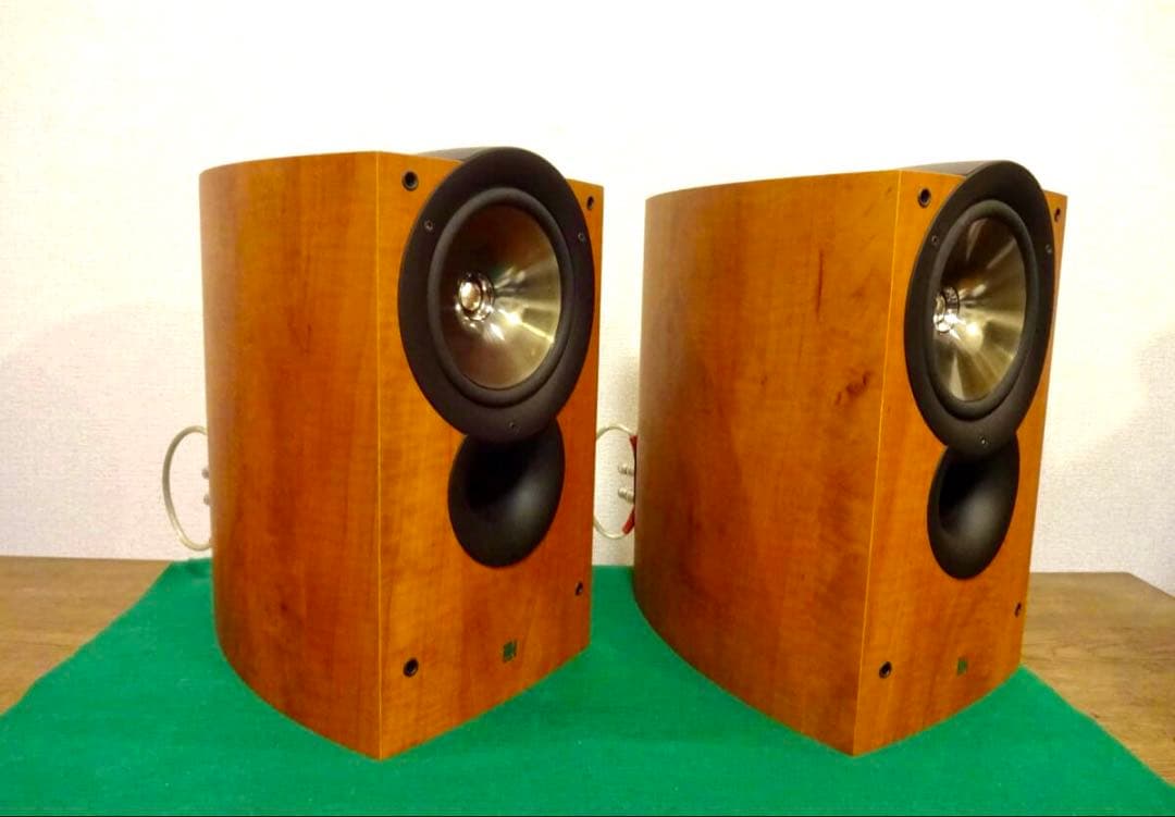 KEF IＱ３　ブックシェルフ型同軸スピーカ