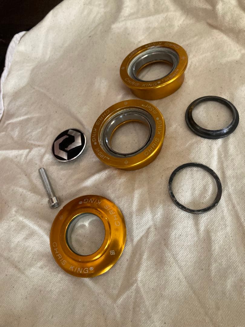 Chris king inset ヘッドセット 1.5 to OS