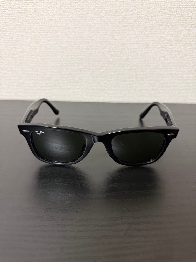 Ray-Ban Wayfarer サングラス 54-18-145