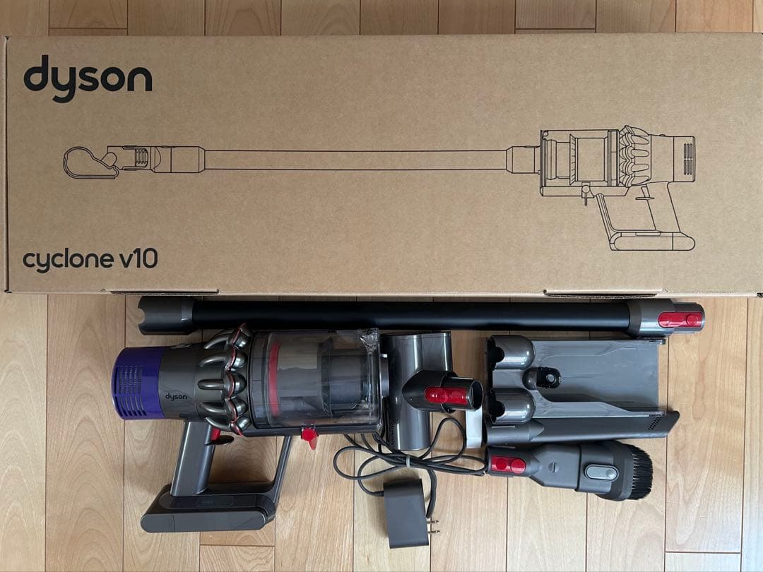 DYSON cyclone v10コードレスクリーナー