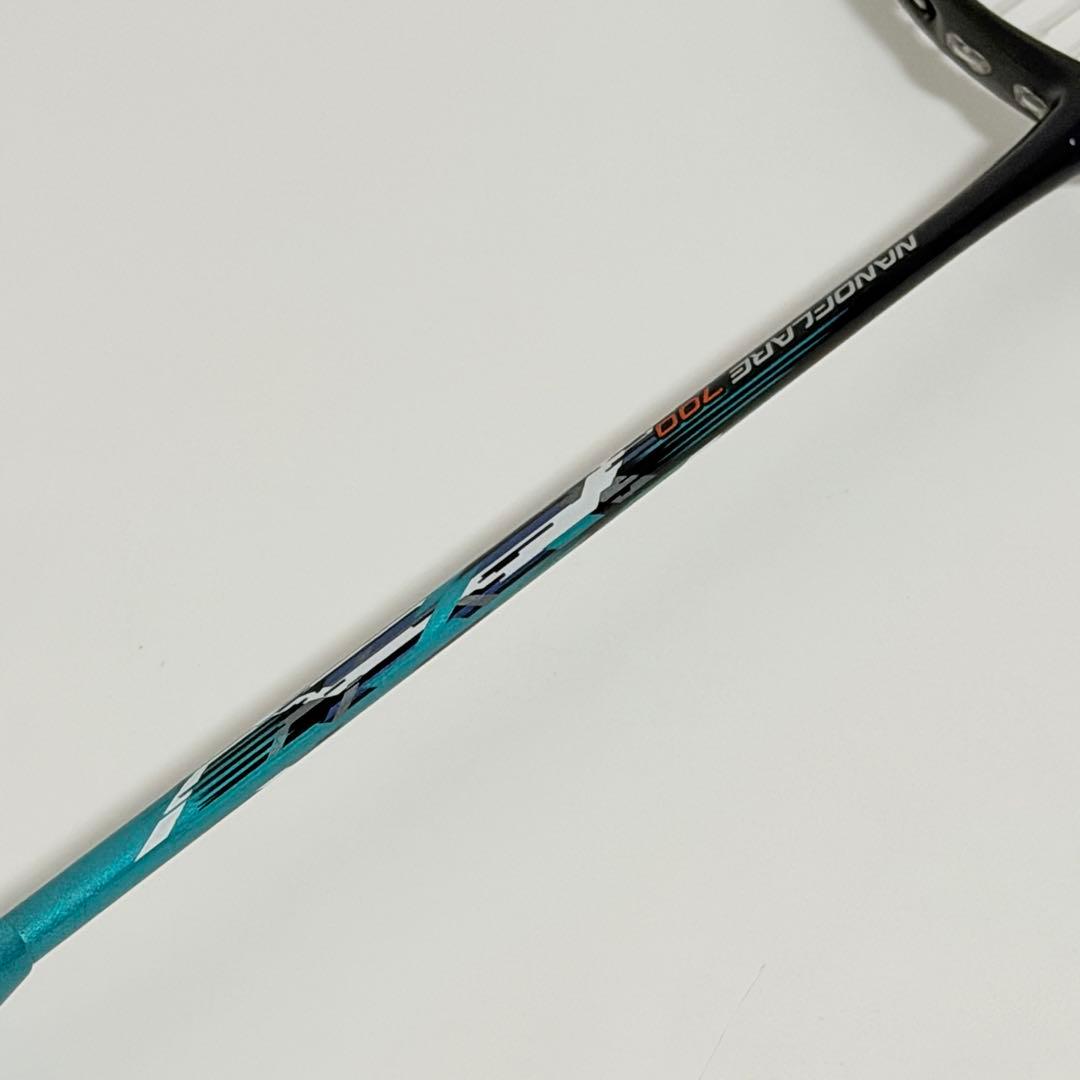 バドミントン ラケット ヨネックス ナノフレア700 廃盤 希少品 4UG5