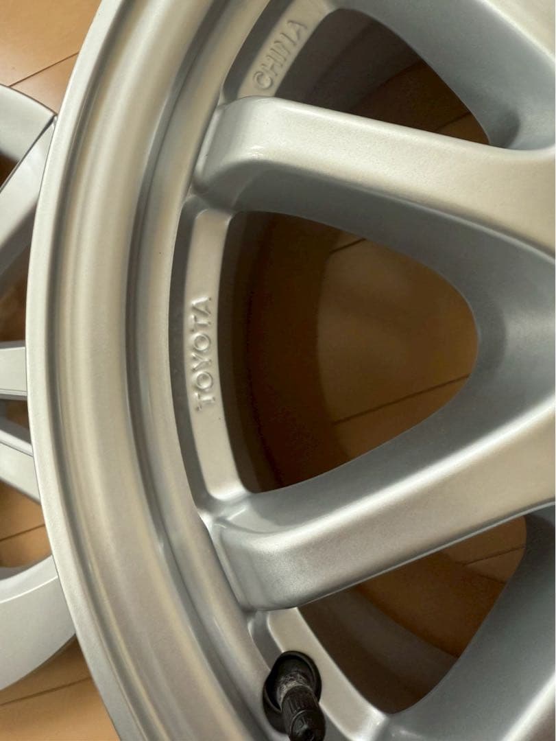 アルミホイール TOYOTA プリウス 新車外し