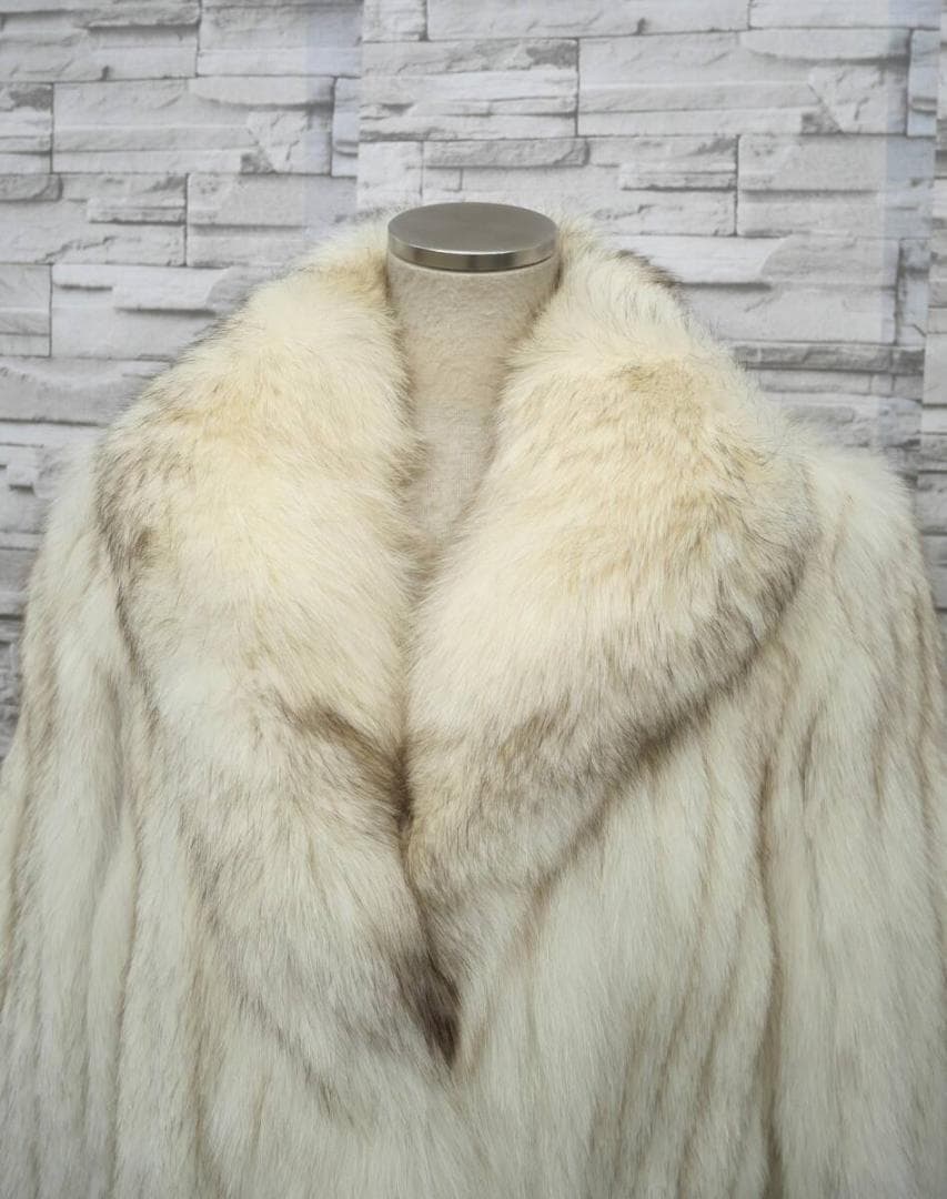 SAGA FOX サガフォックス ブルーフォックス ファーコート 毛皮 銀サガ