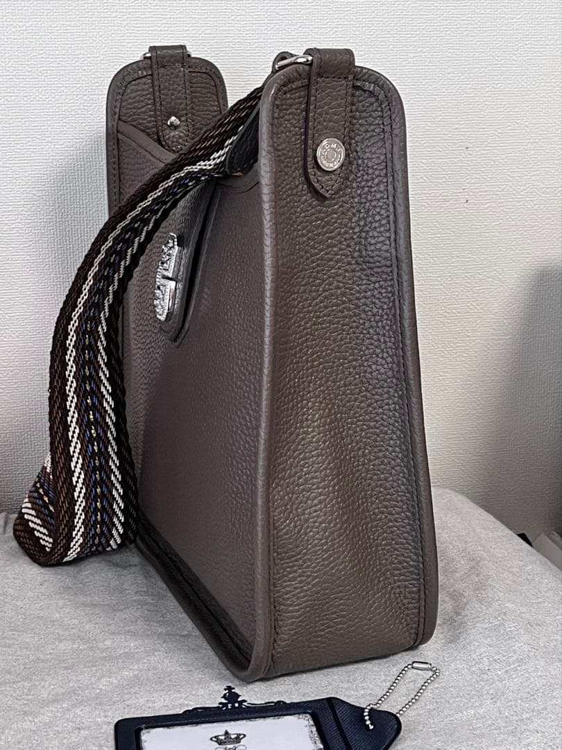 【美品】ADMJ アールデコモチーフ クロスボディバッグ