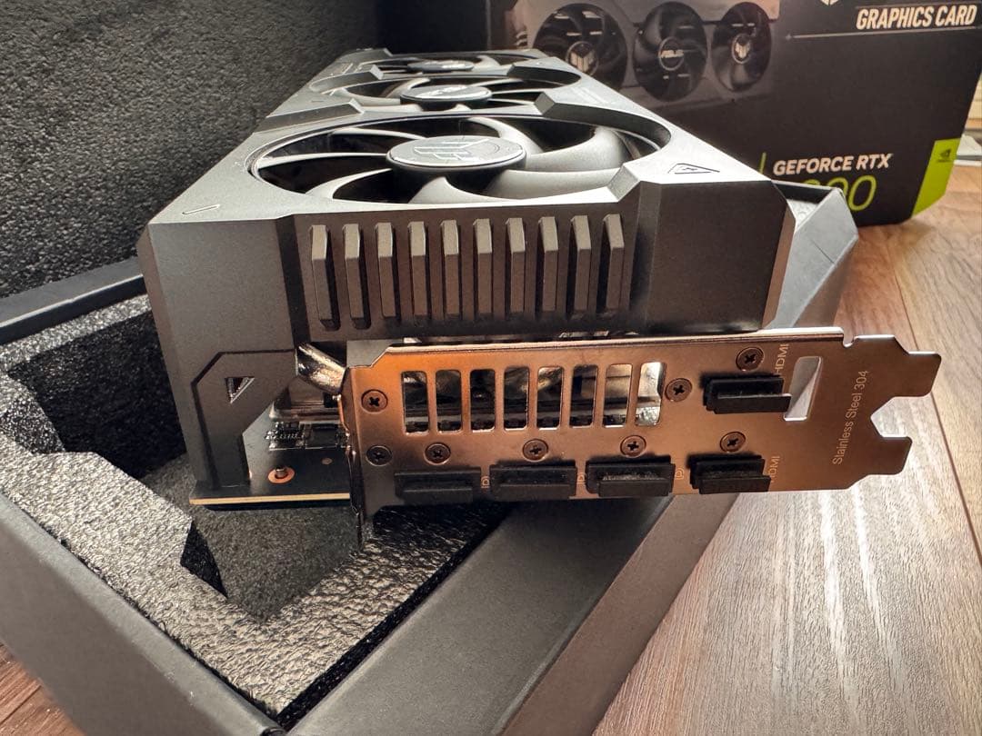 グラフィックボード・グラボ・ビデオカード ASUS TUF GAMING GeForce RTX 4090 OC