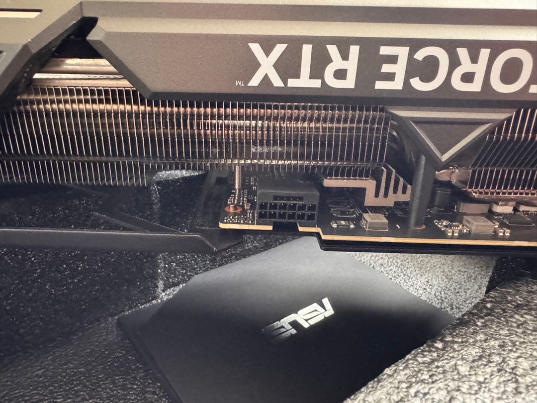 グラフィックボード・グラボ・ビデオカード ASUS TUF GAMING GeForce RTX 4090 OC
