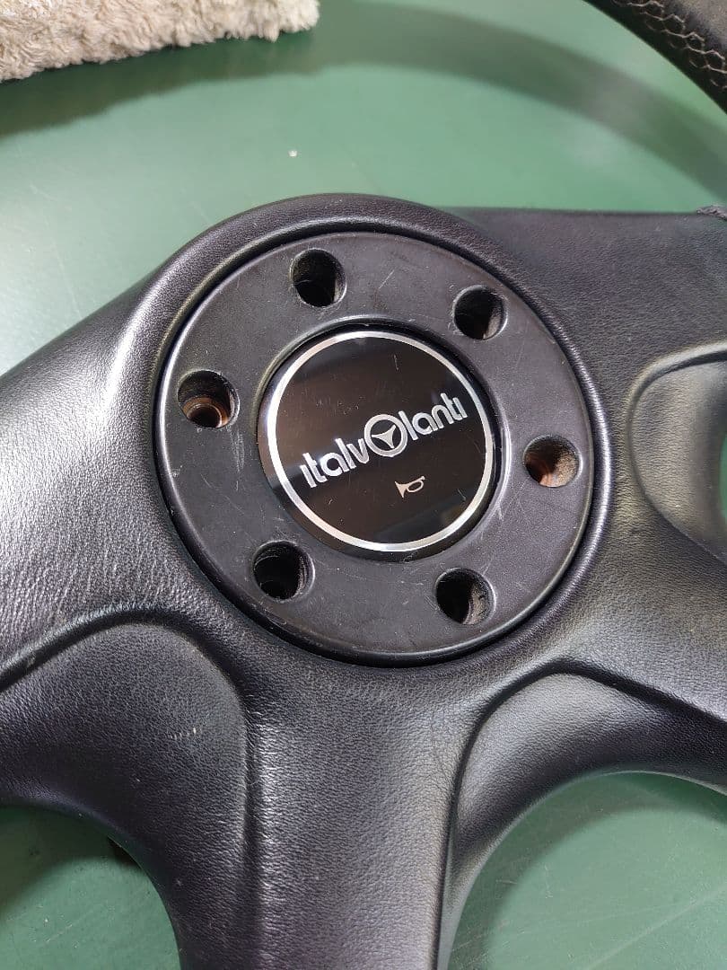 italvolanti イタルボランテ ステアリング 1996年製　37Φ
