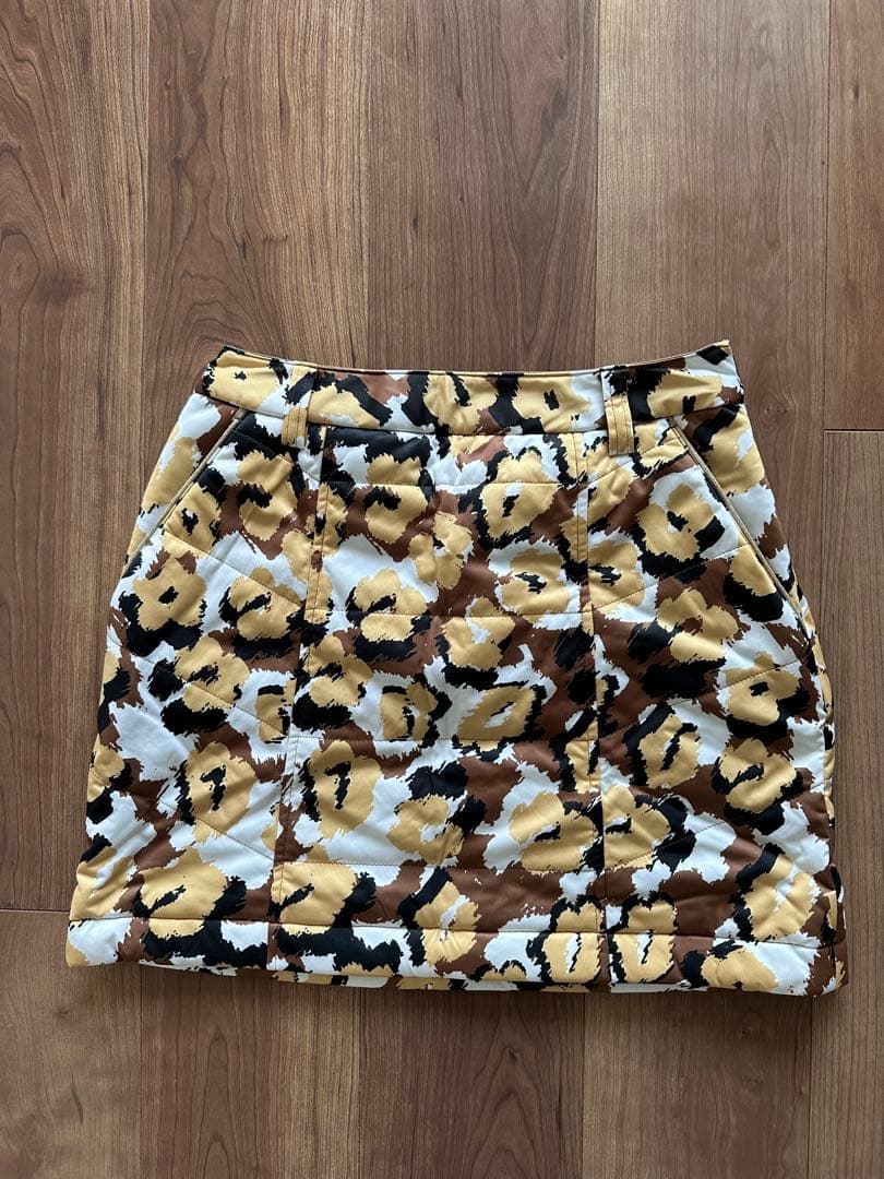 セットアップ　ブルゾンMサイズ/スカートSSサイズ