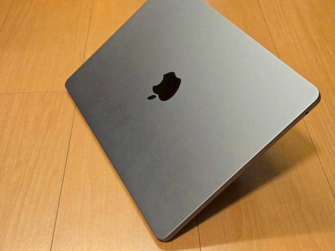 ★快適★ Macbook Air 13 (M2) 2022 8GB 256GB