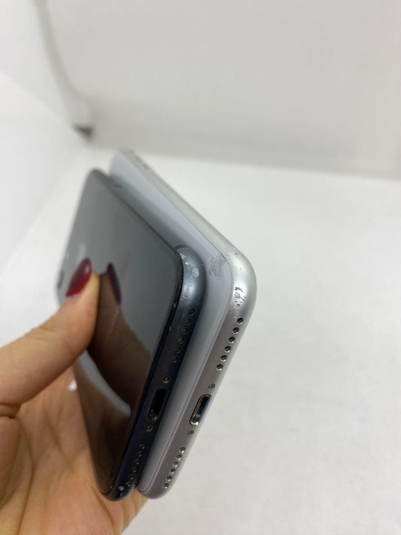 セット2台 Iphone 8 64GB Sim フリー