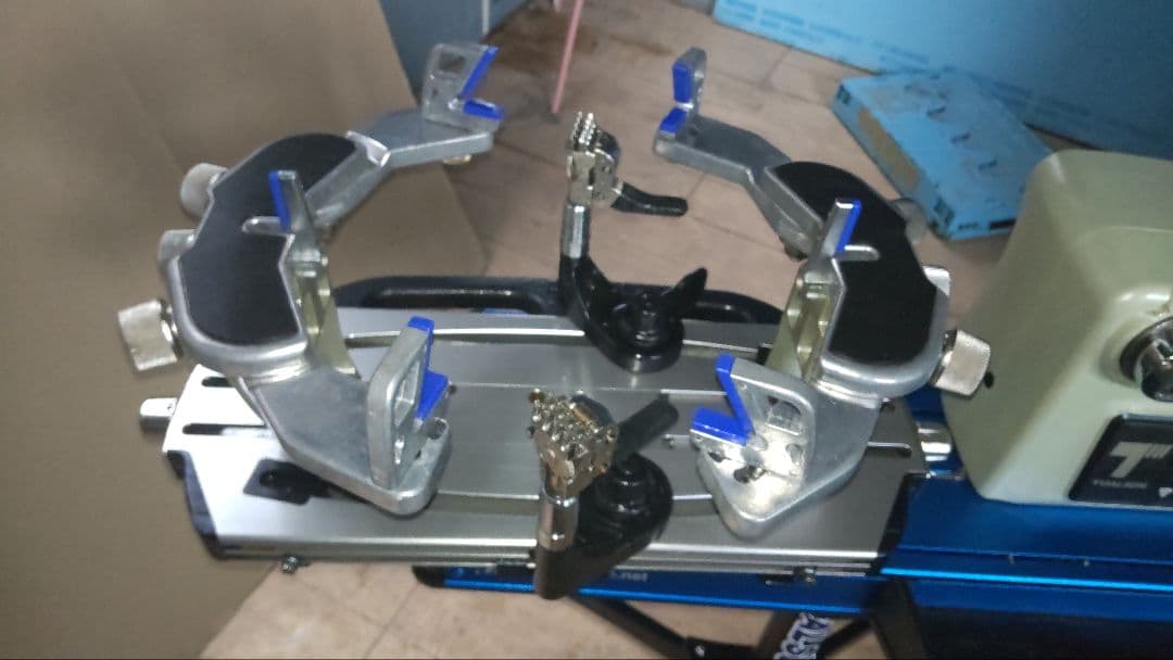 動作確認済【美品】トアルソン　テニス電動ガット張りマシン　ガット張り機スタンド付