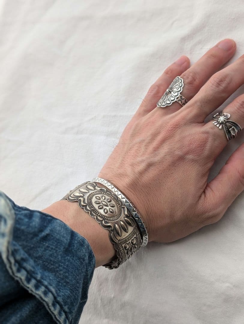 【Navajo】Elaine Taheタヘ細身バングル シルバー925 ナバホ族