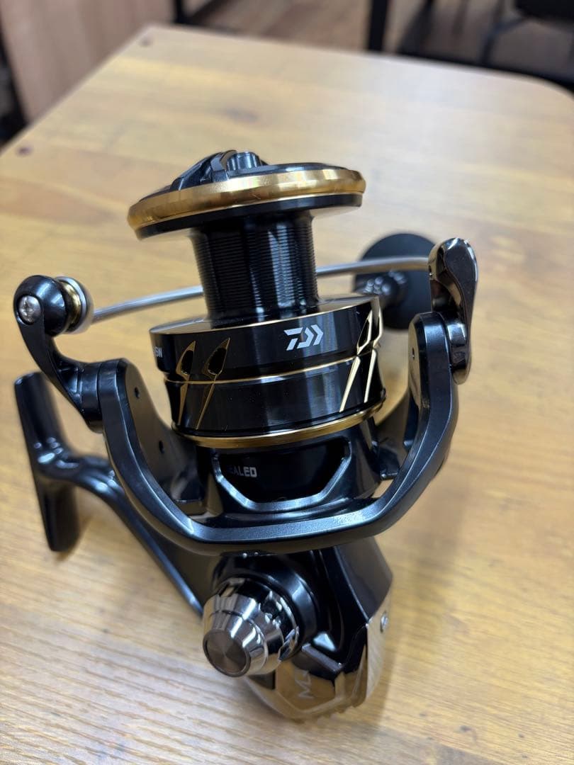 Daiwa 22カルディアSW 8000-P スピニングリール