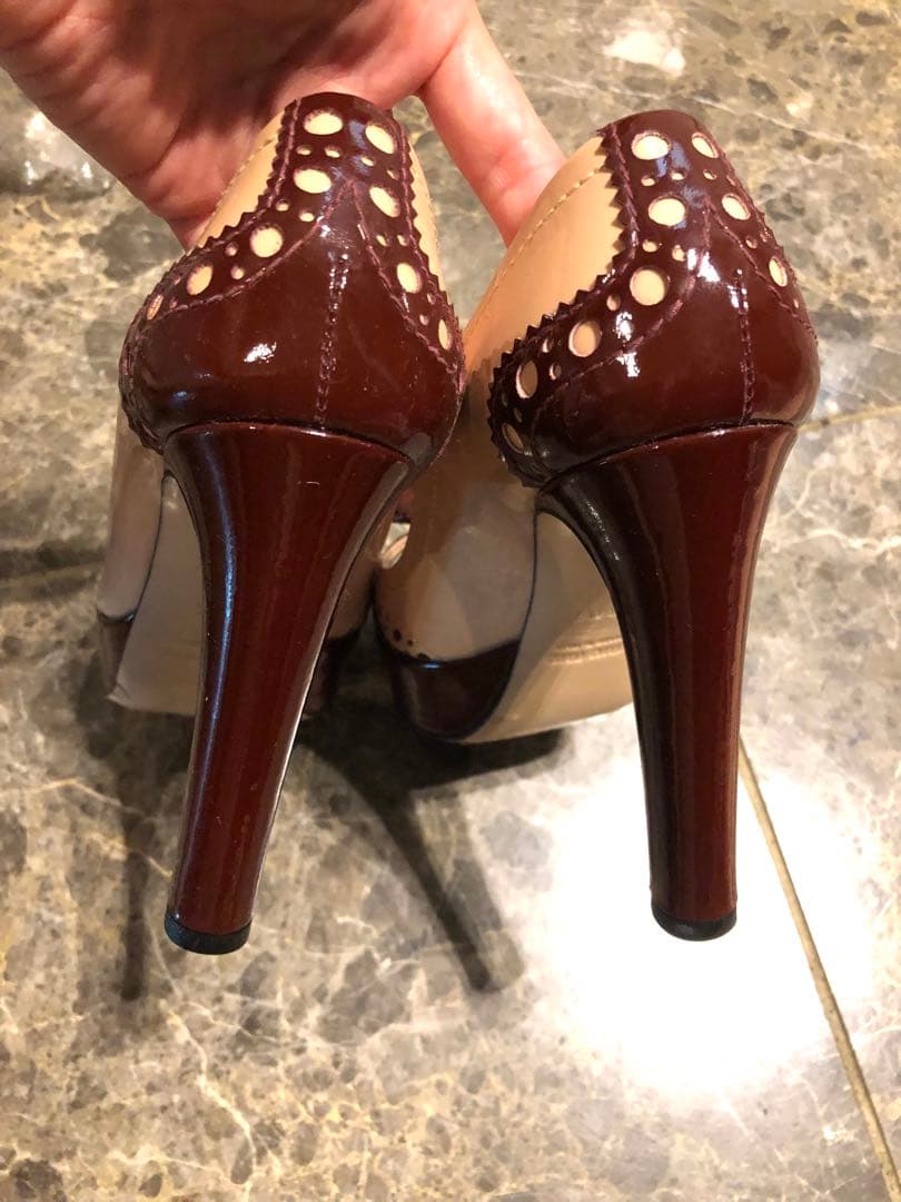 【最終大安売り！】miumiu ☆ エナメル サンダル 21.5cm