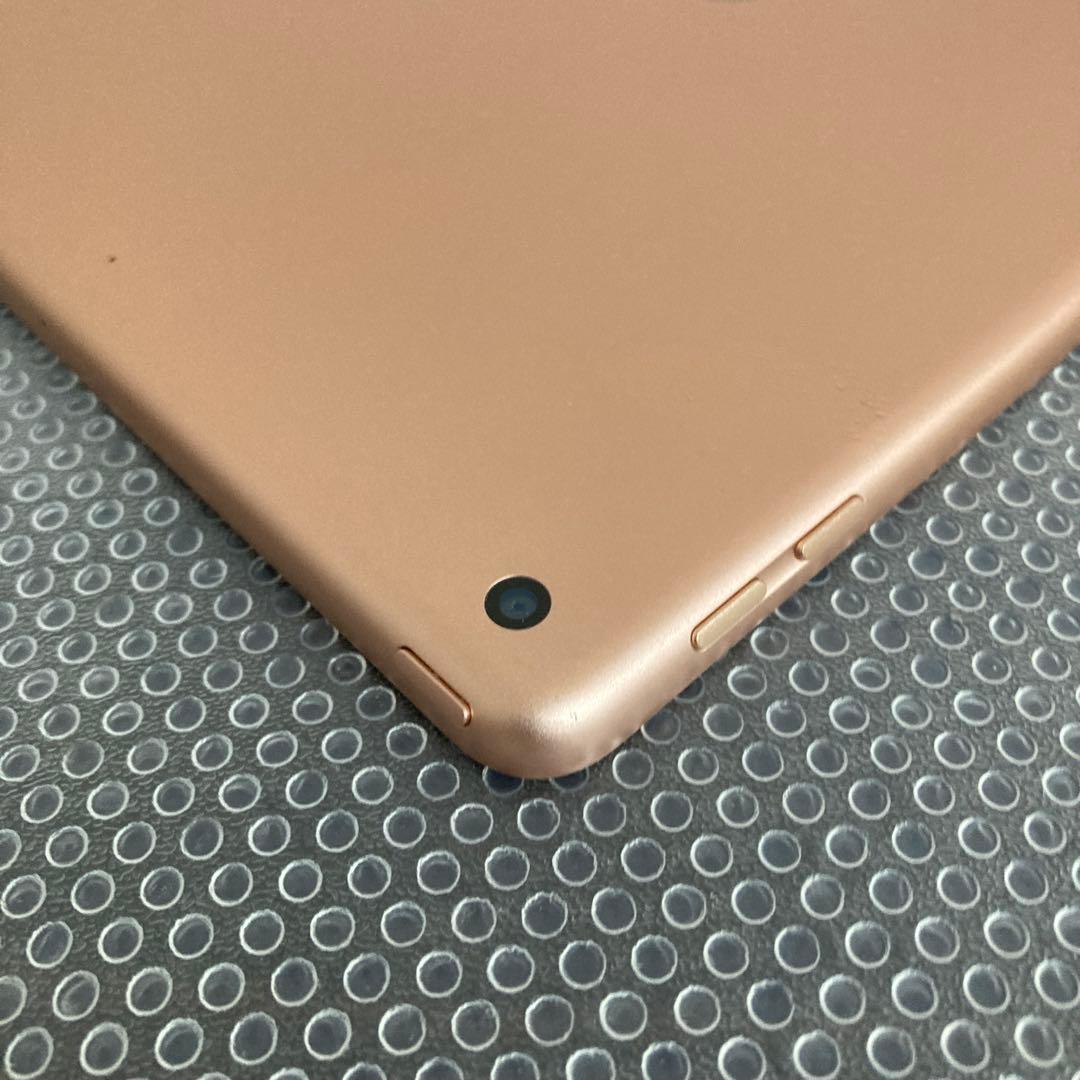 1050 電池最良好☆比較的美品☆iPad6第6世代 32GB WIFIモデル☆