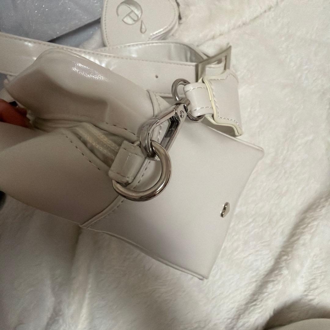 エピヌ　バッグ