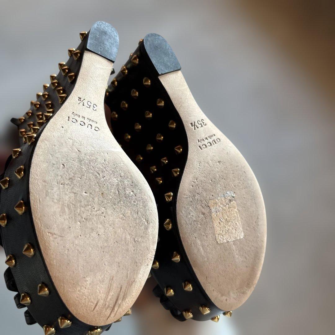 GUCCI 牛革　厚底サンダルスタッズ付き　黒　351/2