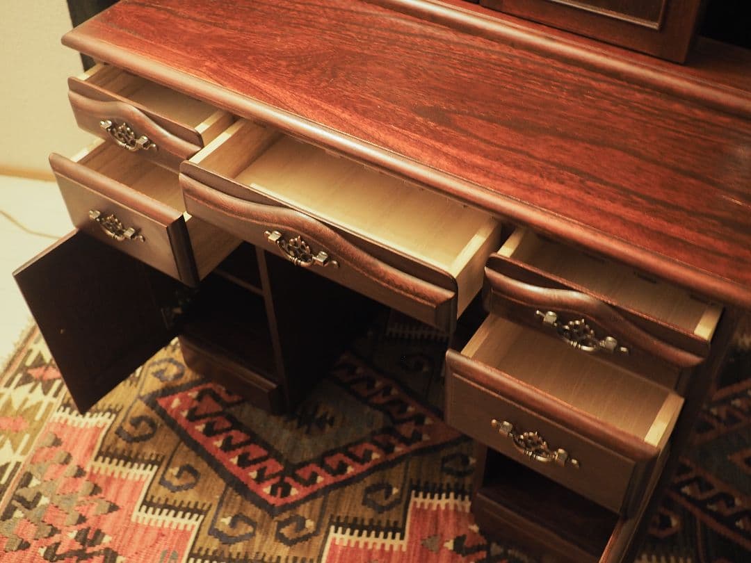 【値引中】クラシックトリフォールドドレッサー