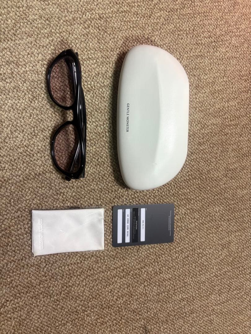 GENTLEMONSTER サングラス