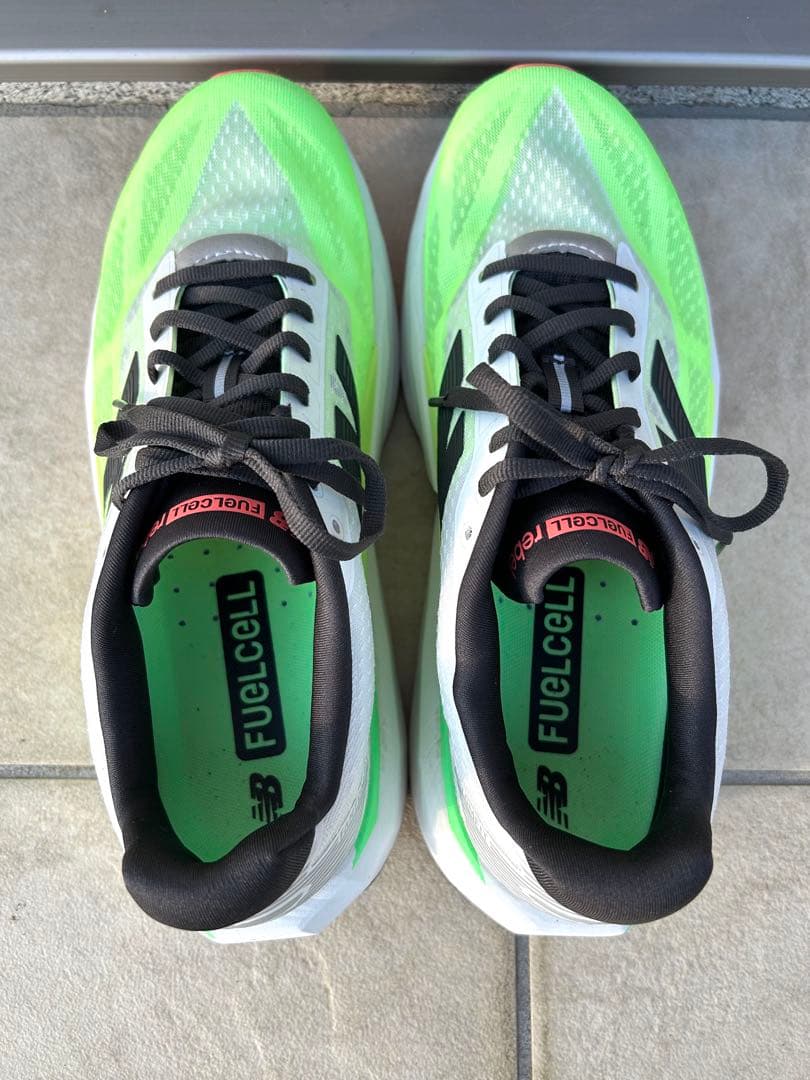 New Balance FuelCell v5 ランニングシューズ27.5センチ