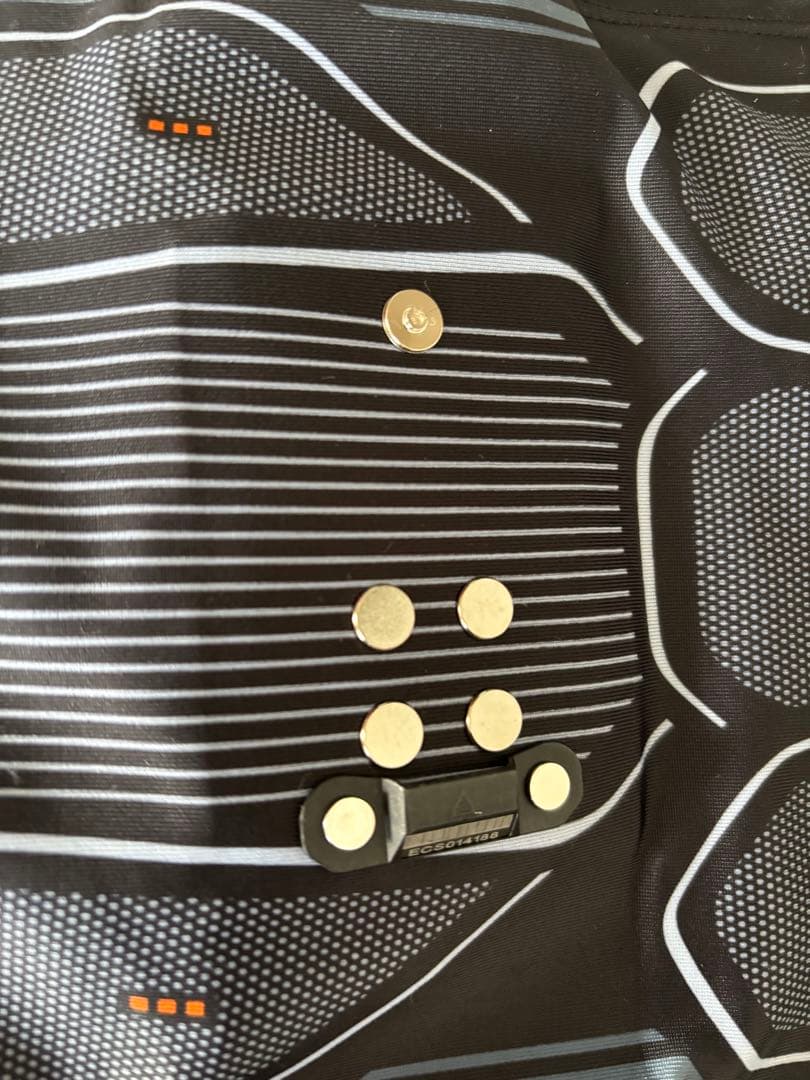 いが ほぼ未使用 SIXPAD コアベルト（S）コントローラー・充電器付き